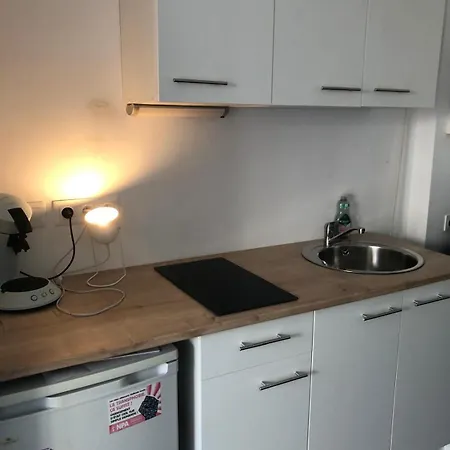 2 Pieces Proche Du Metro Appartement Romainville
